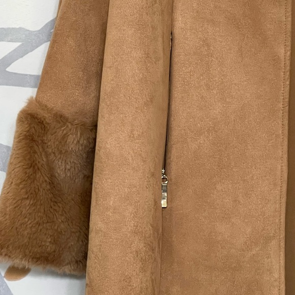 NWT T Tahari Women’s Coat - Picture 3 of 8